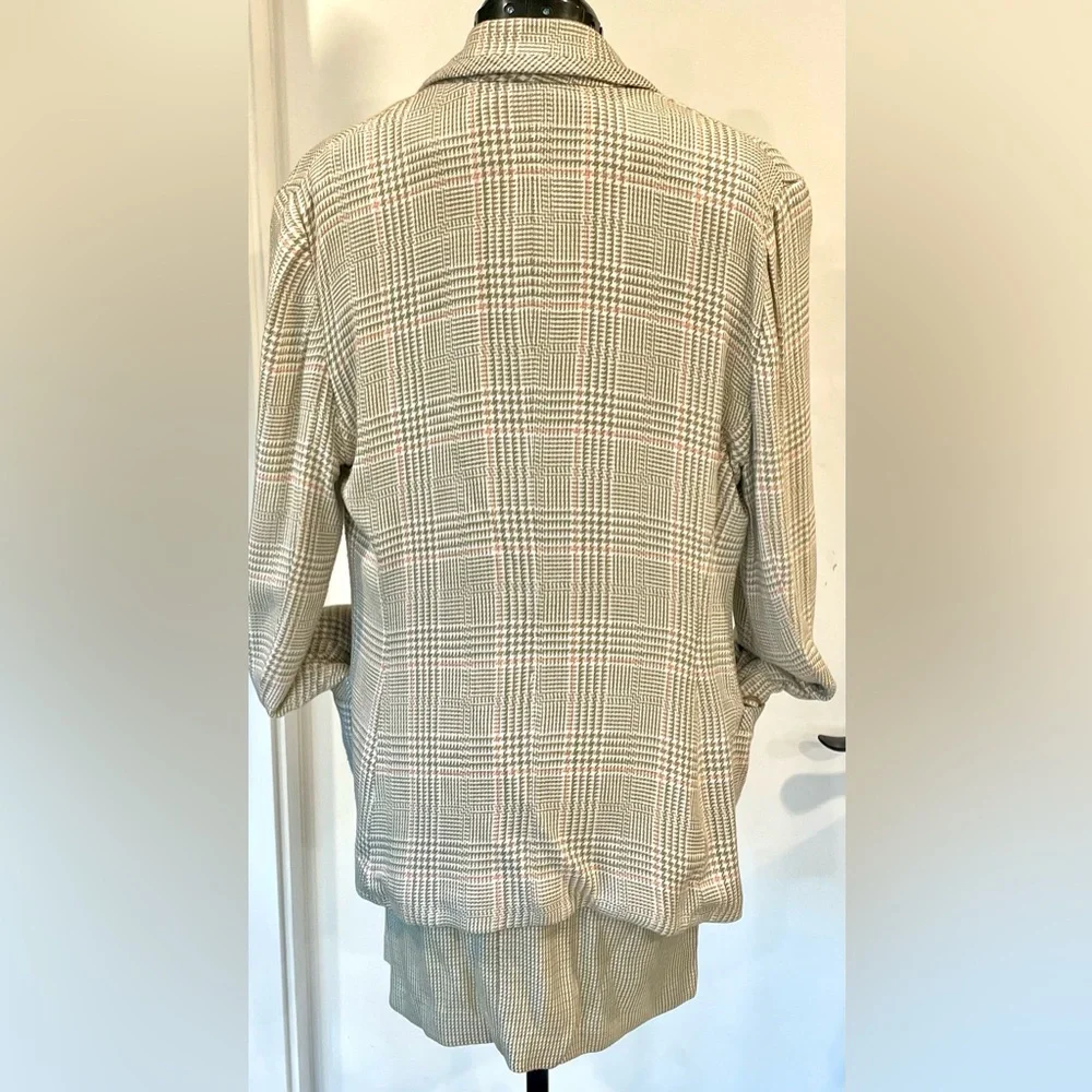 Christian Dior Vintage 80s plaid jacket & skirt, mother of pearl buttons, 8, GUC